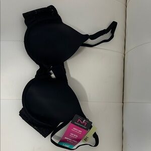 Maidenform Black Lightly Lined T-Shirt Bra with Lace Trim
